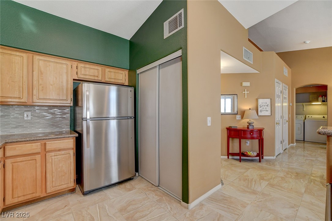 4940 Black Bear Road 202 Property Photo 17