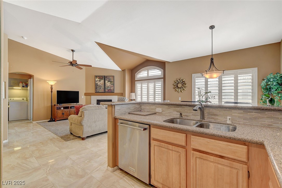 4940 Black Bear Road 202 Property Photo 18