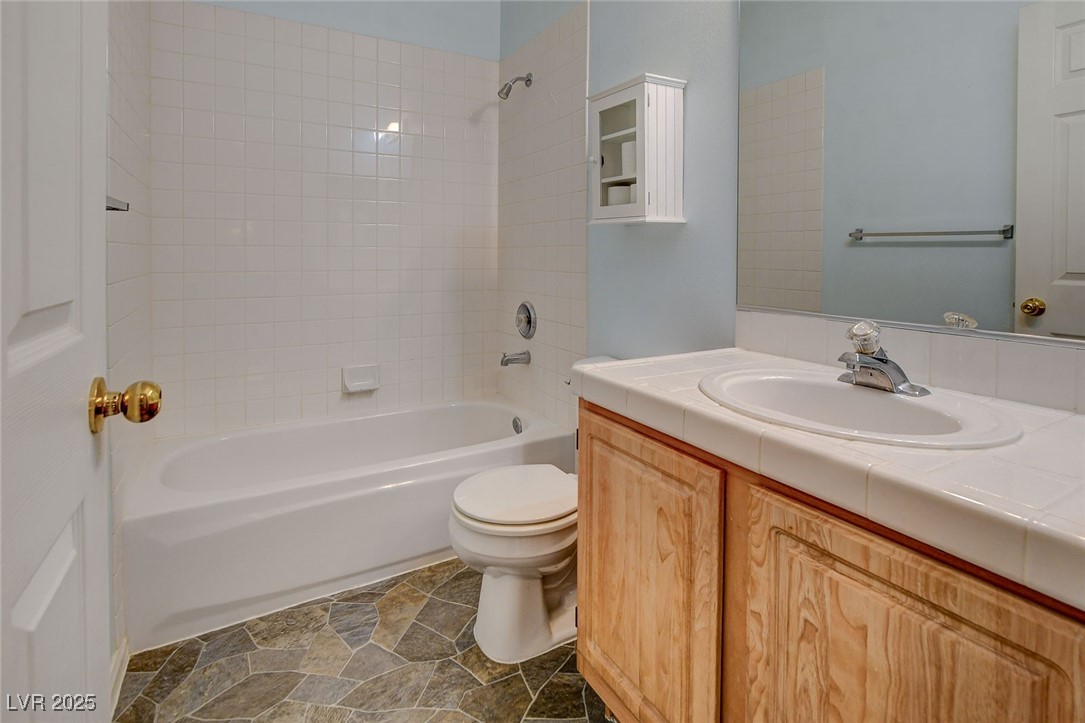 4940 Black Bear Road 202 Property Photo 33