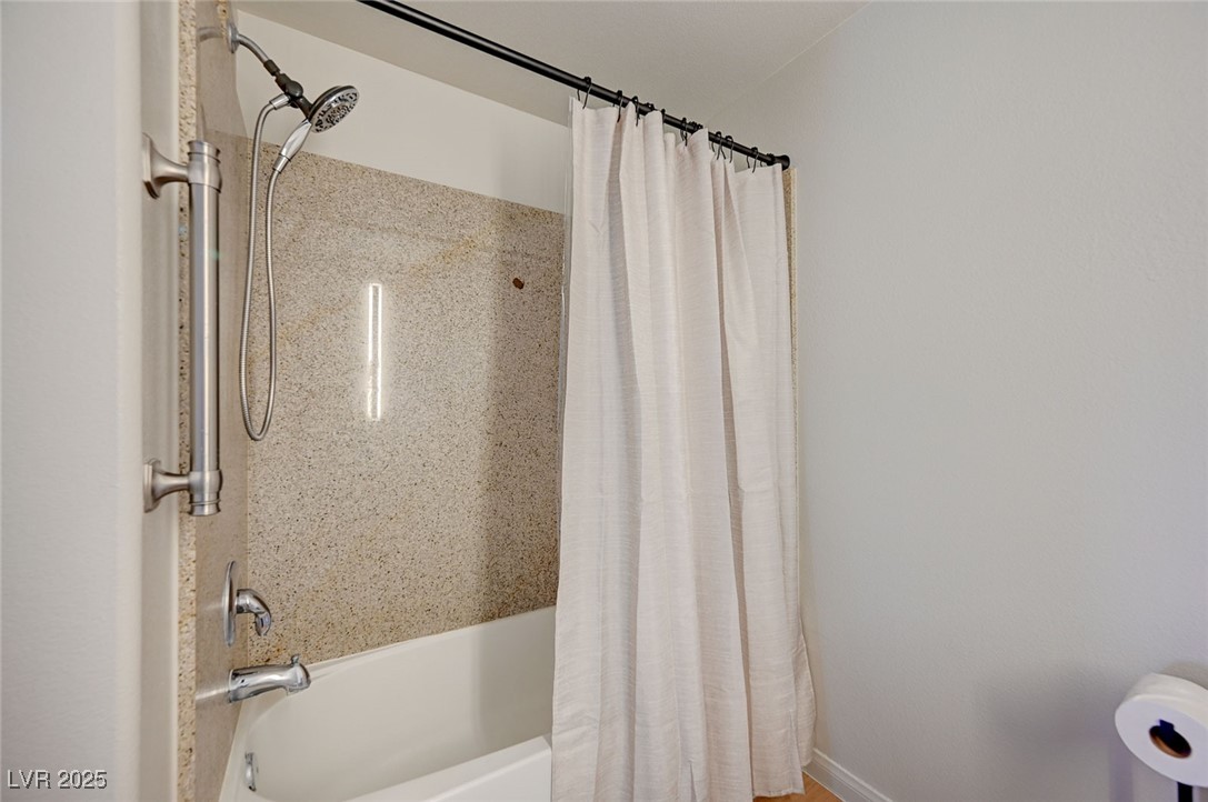 2740178 Property Photo 23