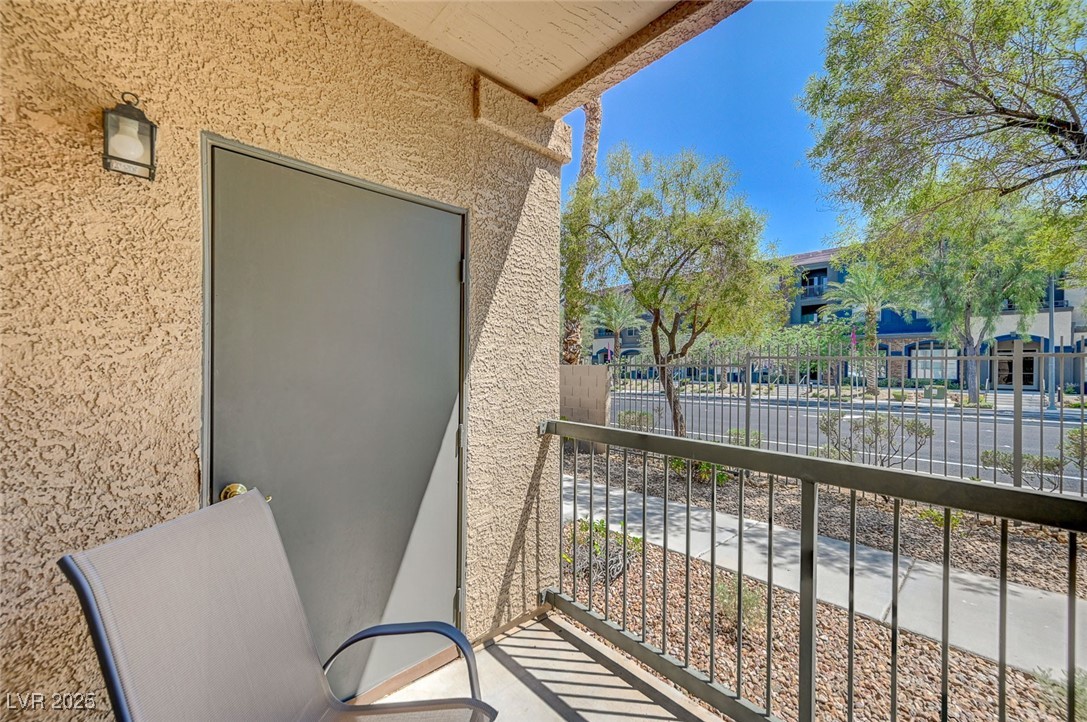 2740178 Property Photo 24