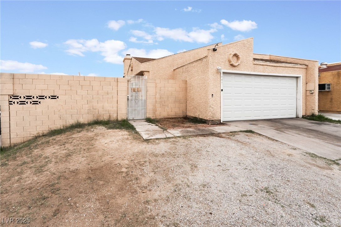 3647 Elegant Saint Court Property Photo 4