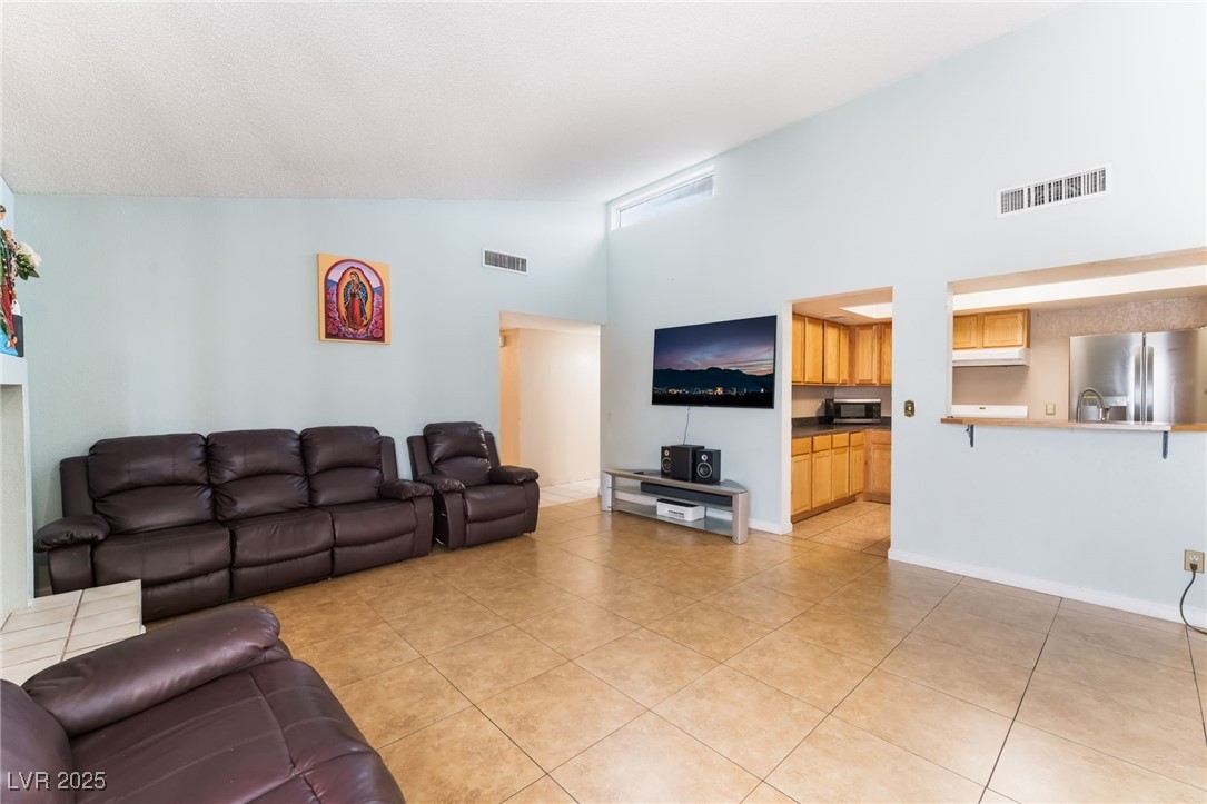 3647 Elegant Saint Court Property Photo 9