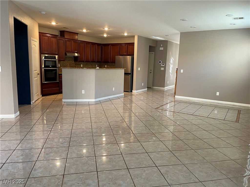 9072 Sendero Avenue Property Photo 4