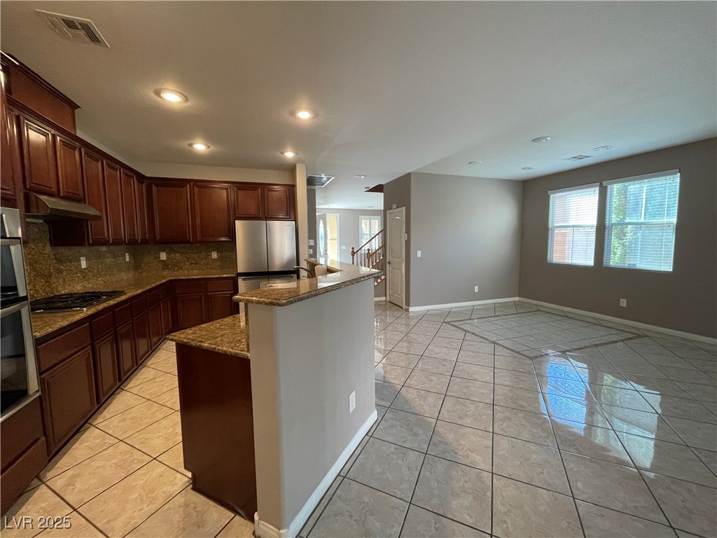 9072 Sendero Avenue Property Photo 6