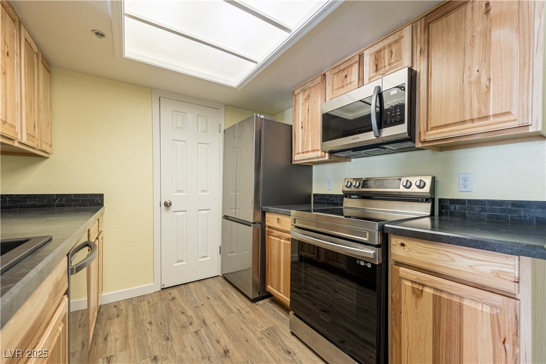 3550 Bay Sands Drive 3061 Property Photo 11