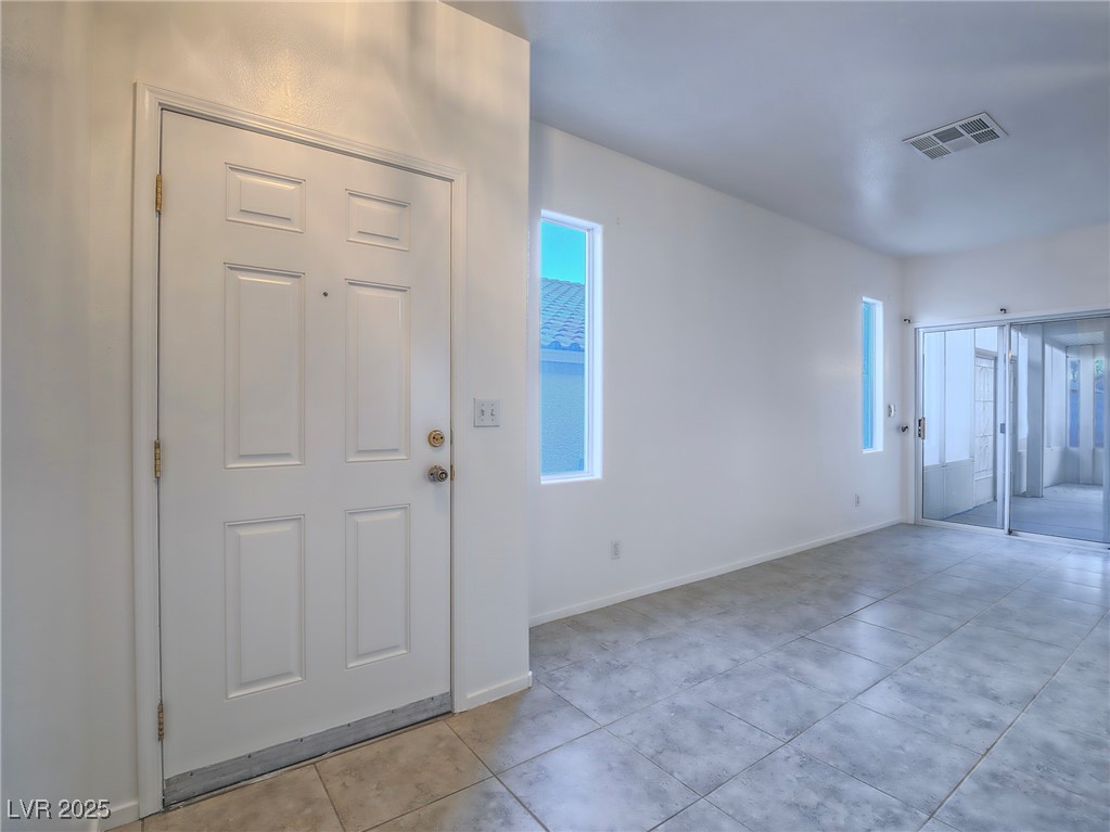 10517 Morning Drop Avenue Property Photo 4