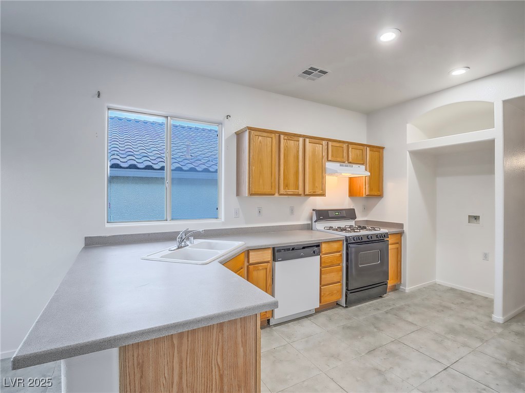 10517 Morning Drop Avenue Property Photo 9