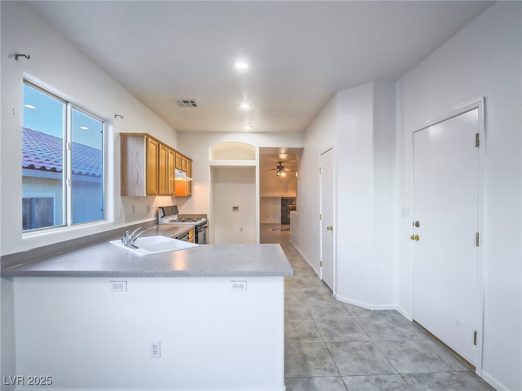 10517 Morning Drop Avenue Property Photo 12