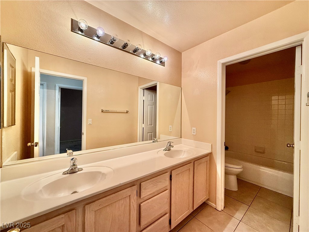 5613 Partridge Bluff Street Property Photo 23