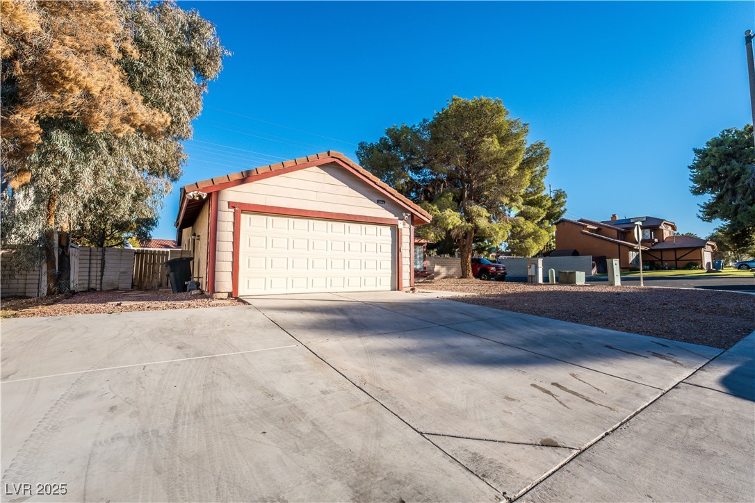 2364 Belvedere Drive Property Photo 2