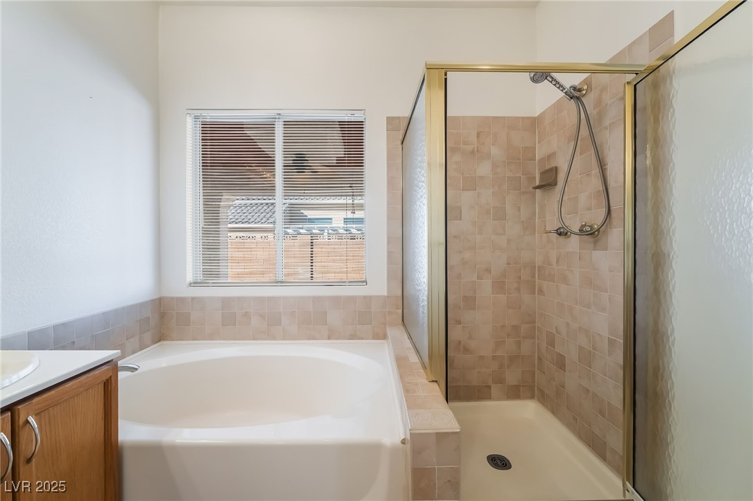7483 Forestdale Court Property Photo 22