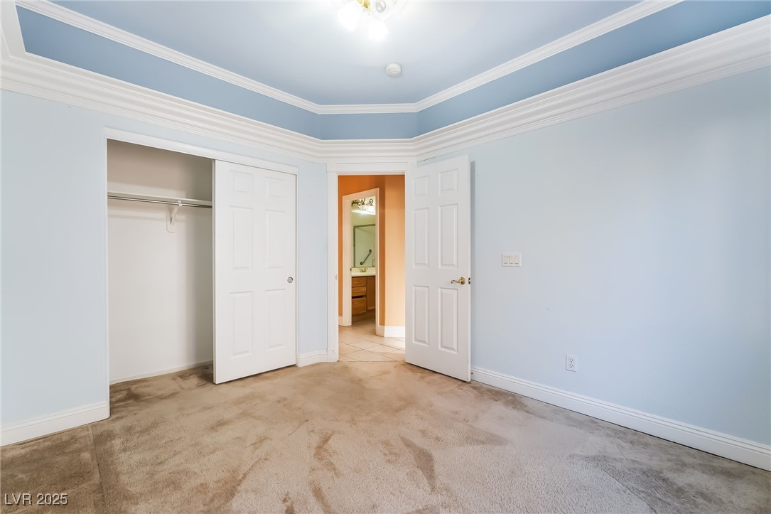 7483 Forestdale Court Property Photo 28