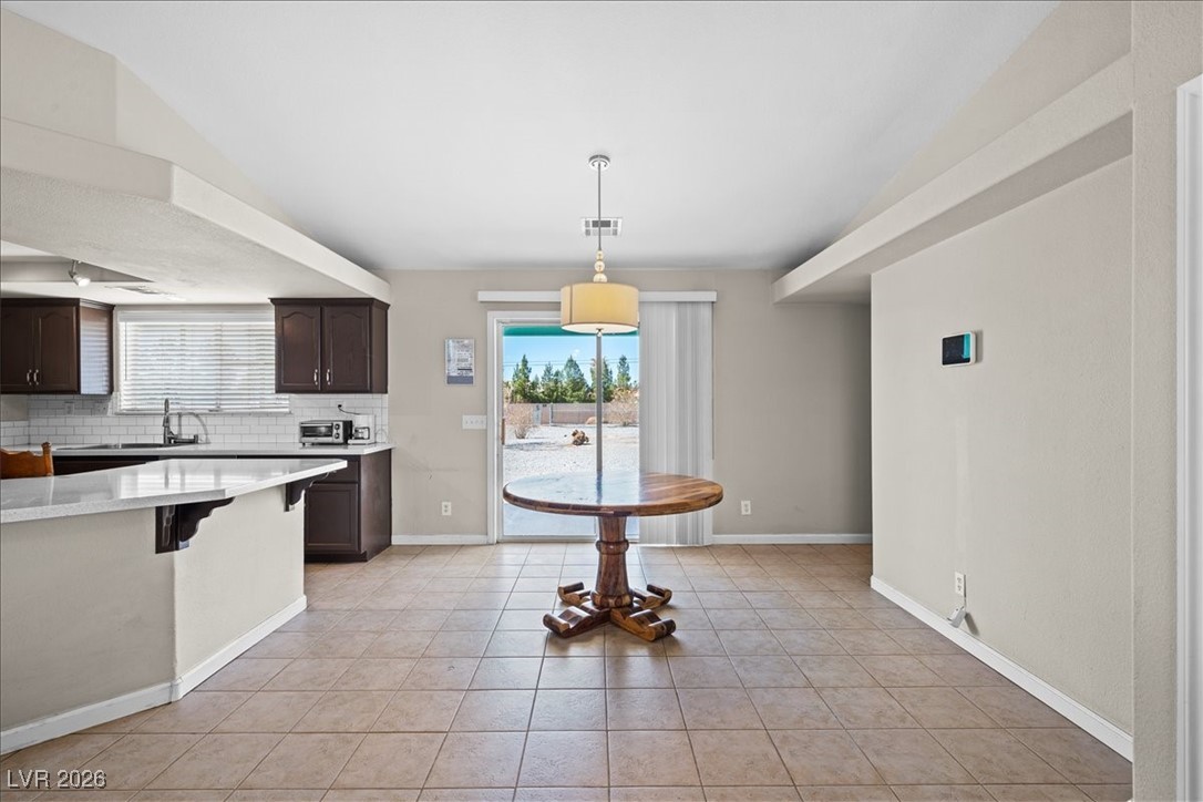 1720 South Blagg Road Property Photo 8