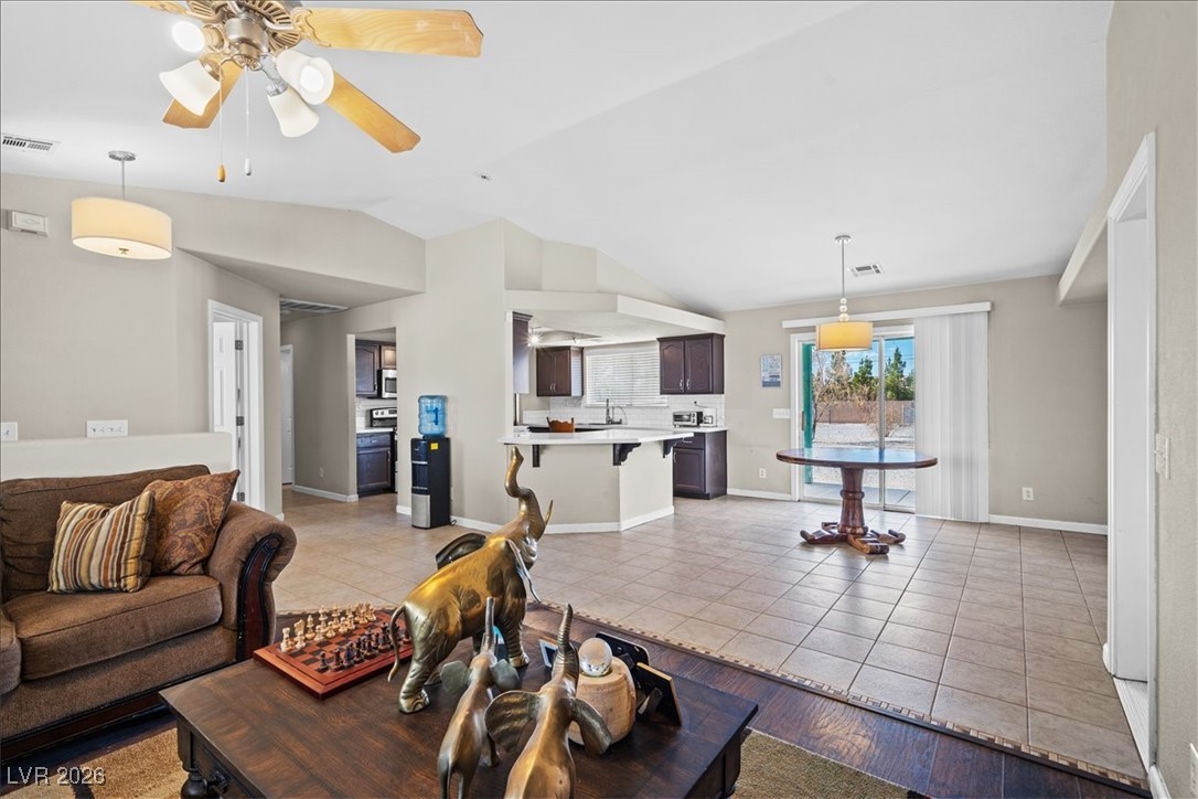 1720 South Blagg Road Property Photo 10