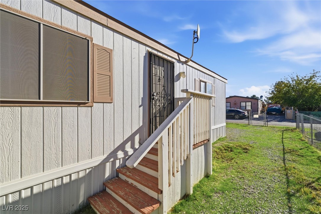 280 West Ferndell Street Property Photo 7