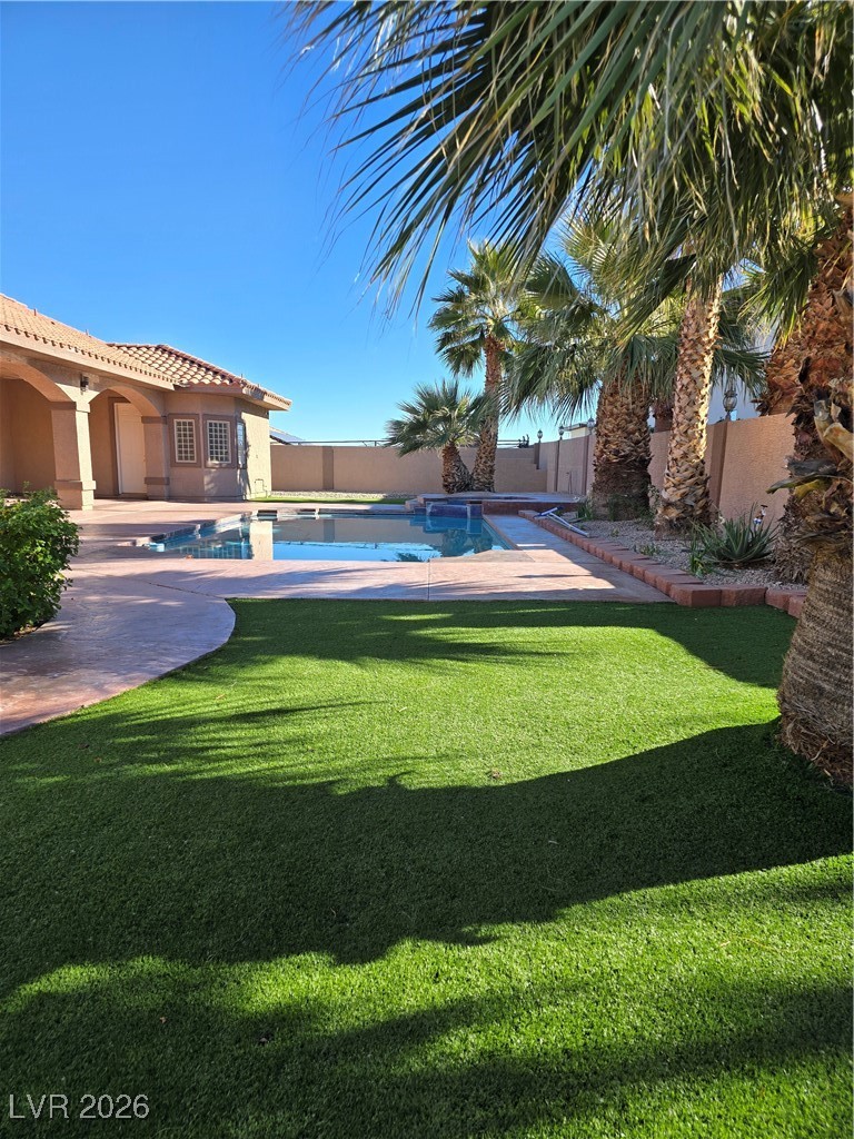 9585 West Lone Mountain Road Property Photo 6