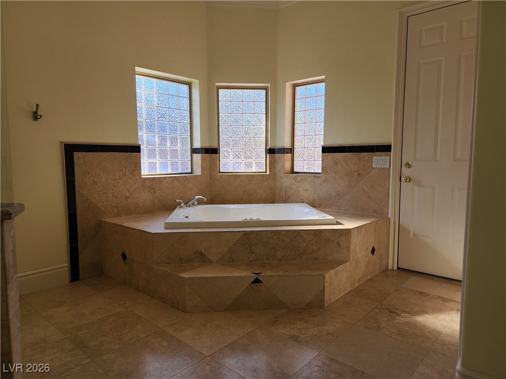 9585 West Lone Mountain Road Property Photo 22