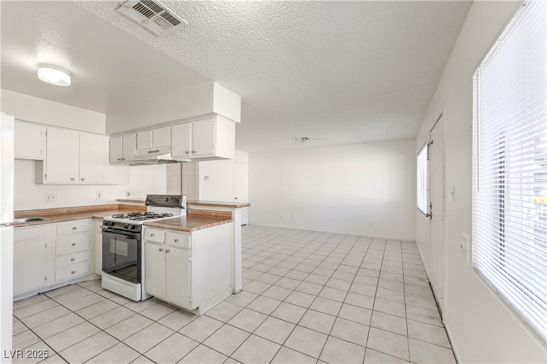 3109 North Walnut Road B Property Photo 9