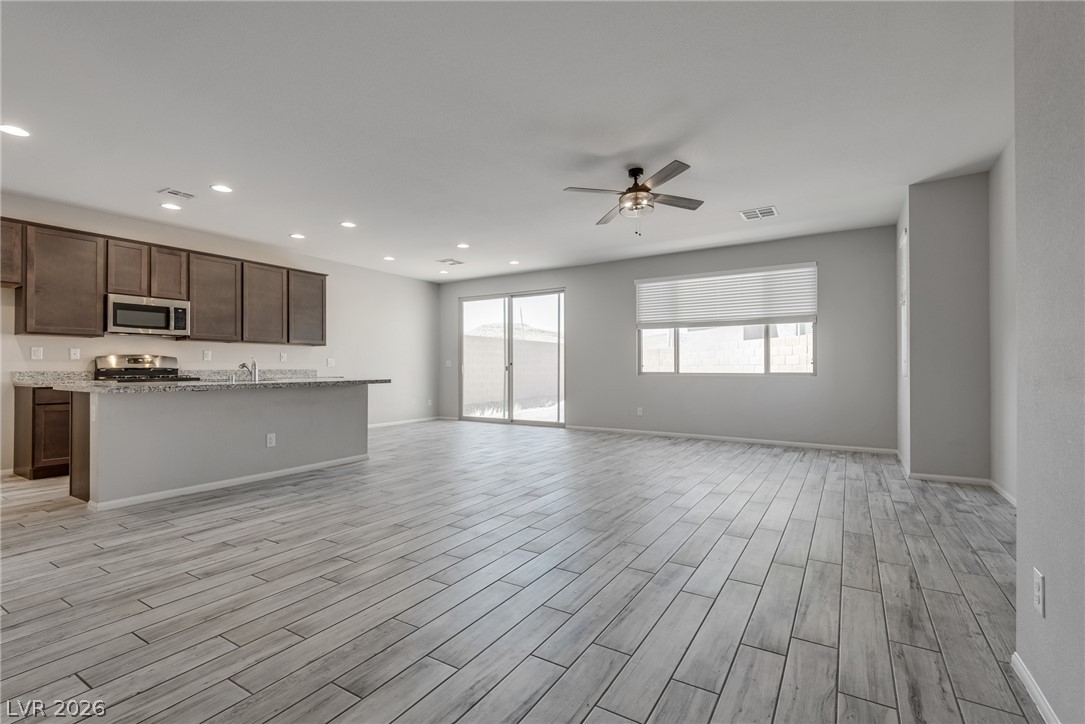 6517 Bella Rock Avenue Property Photo 6