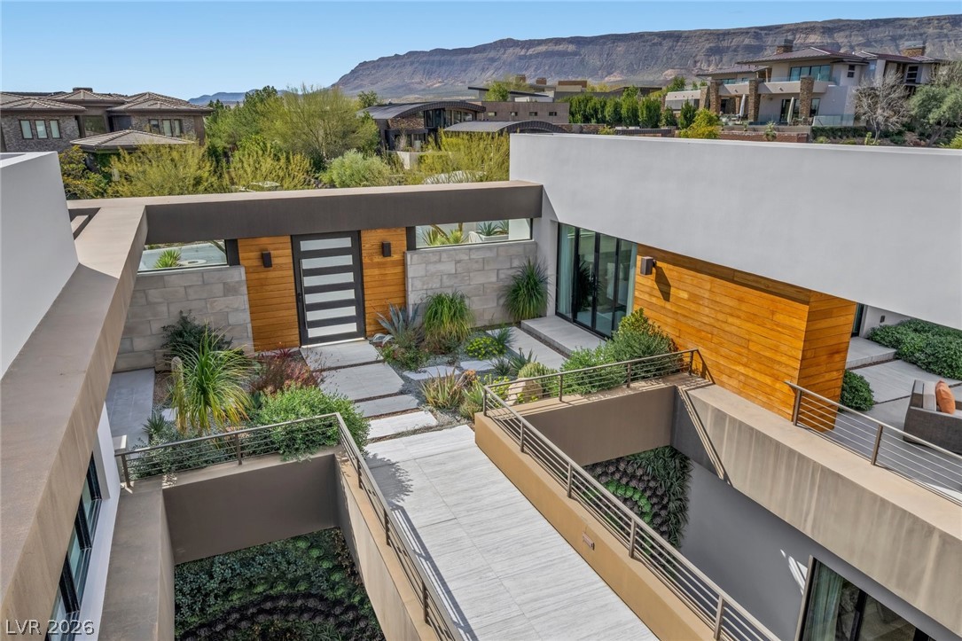 4 Soaring Bird Court Property Photo 6