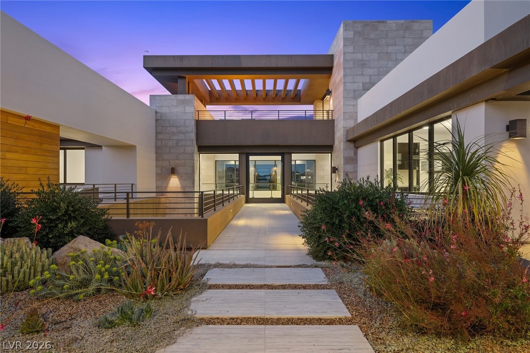 4 Soaring Bird Court Property Photo 8