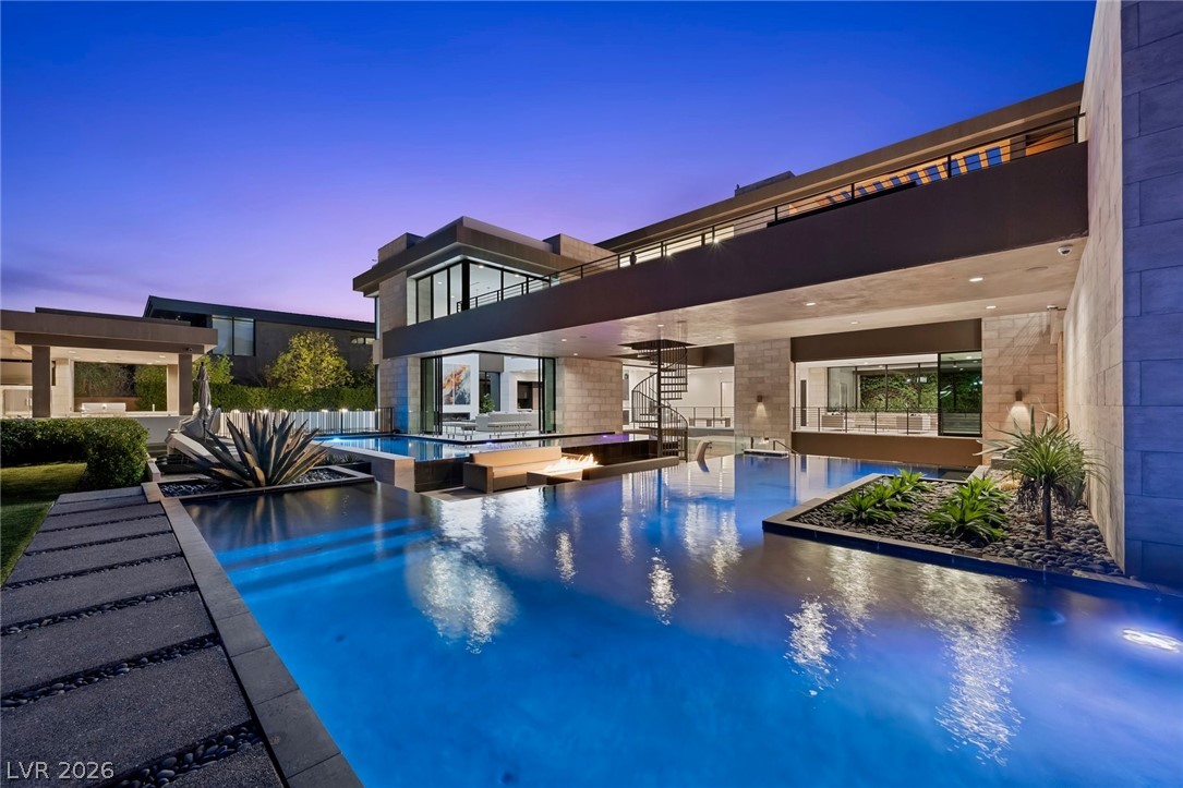 4 Soaring Bird Court Property Photo 14