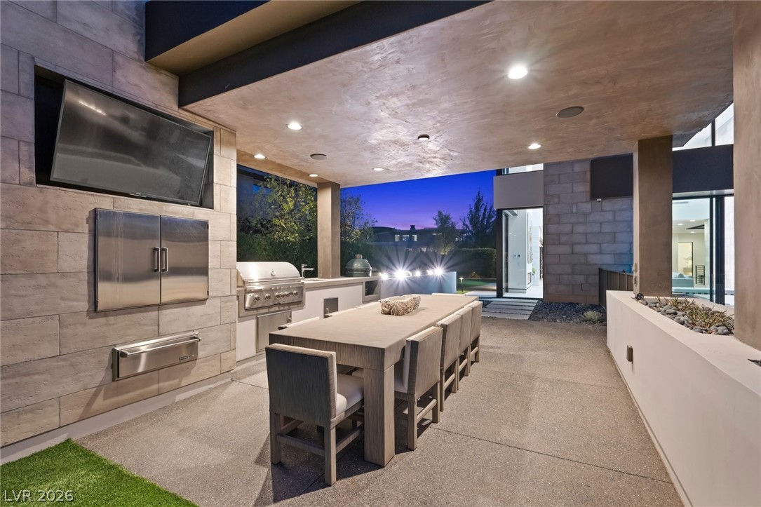 4 Soaring Bird Court Property Photo 20