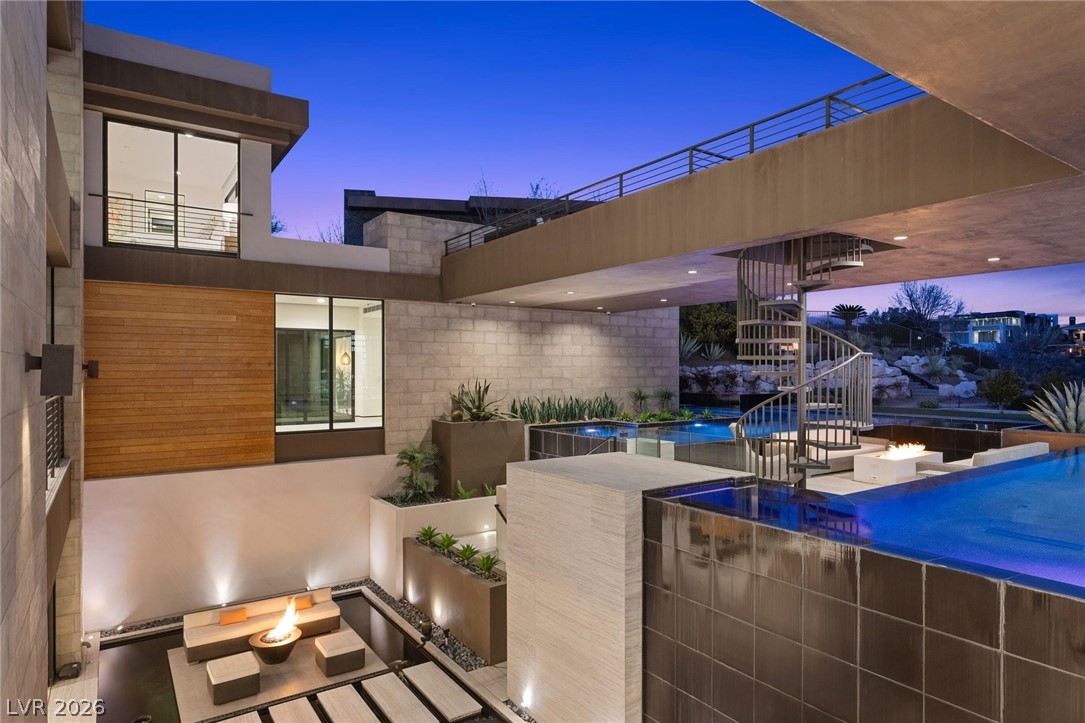 4 Soaring Bird Court Property Photo 42