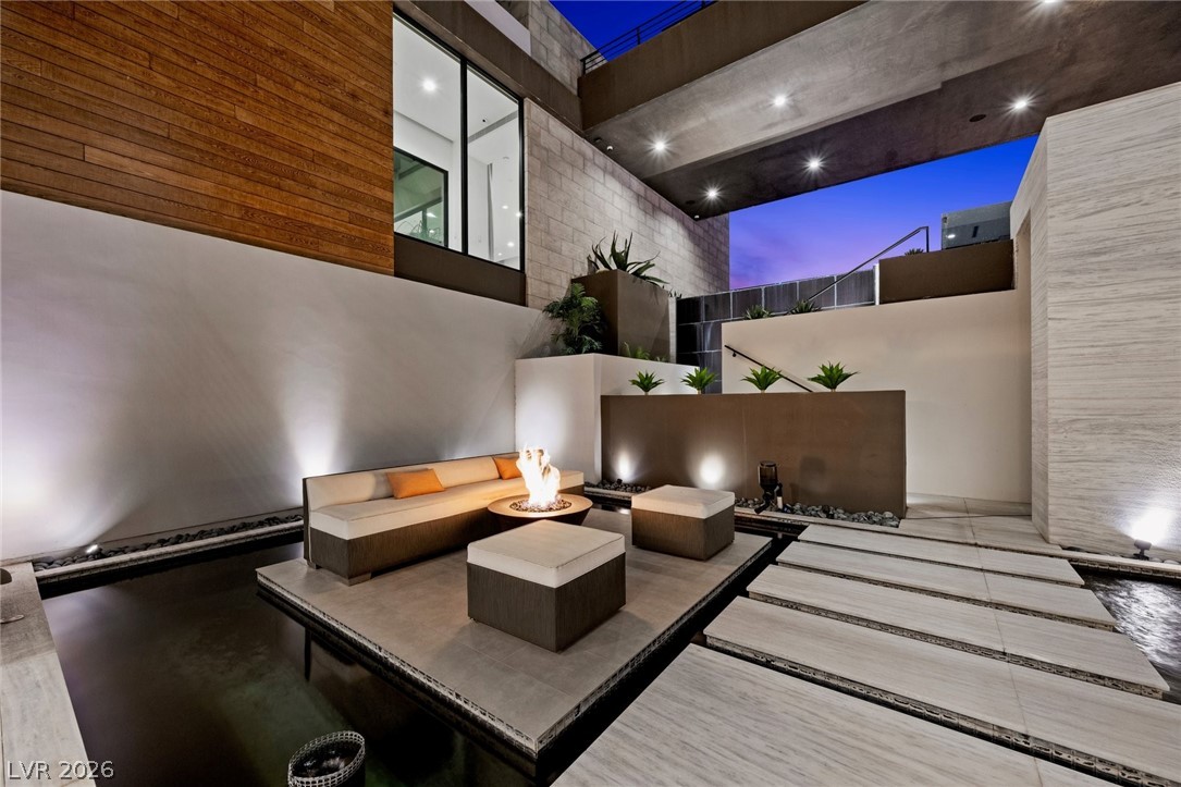 4 Soaring Bird Court Property Photo 54