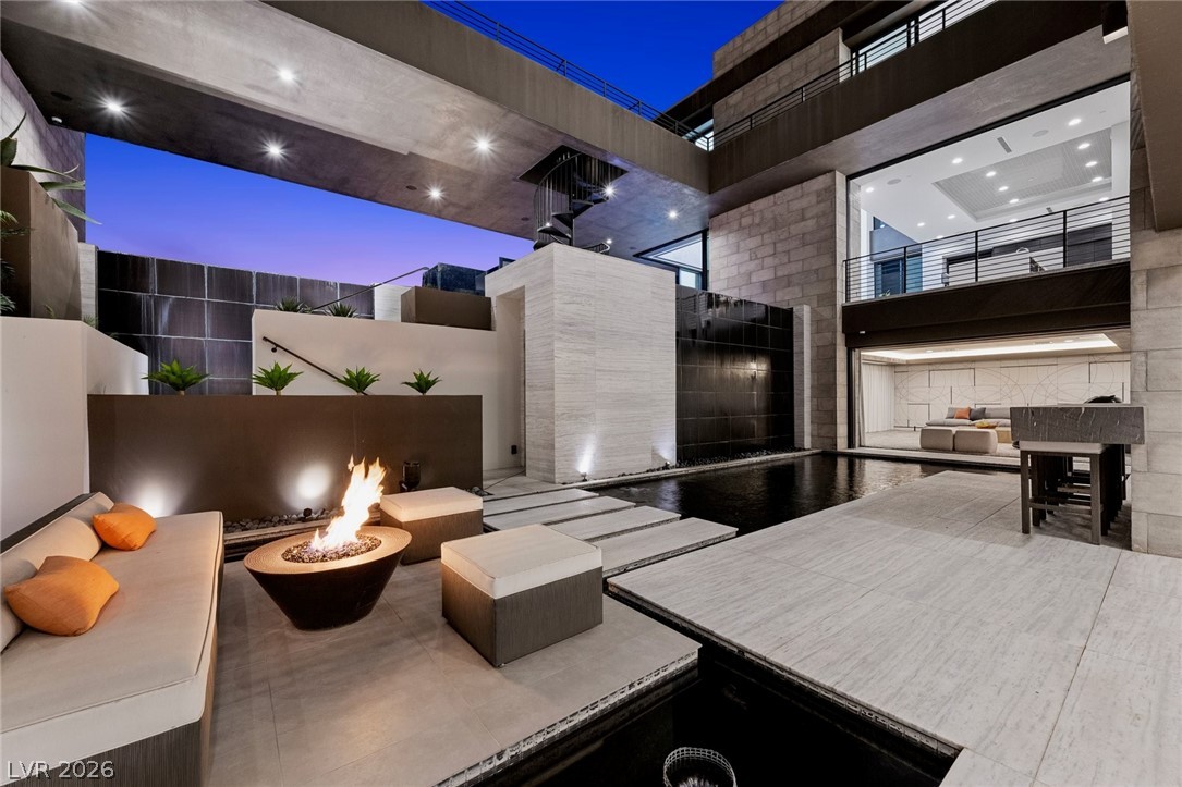 4 Soaring Bird Court Property Photo 55