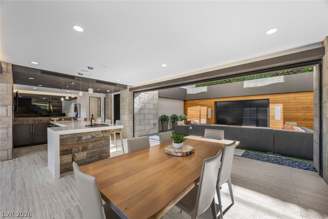4 Soaring Bird Court Property Photo 57
