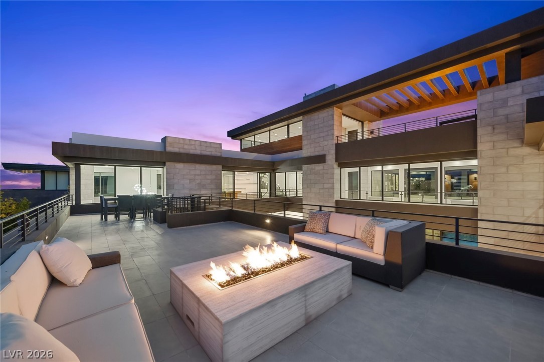4 Soaring Bird Court Property Photo 65