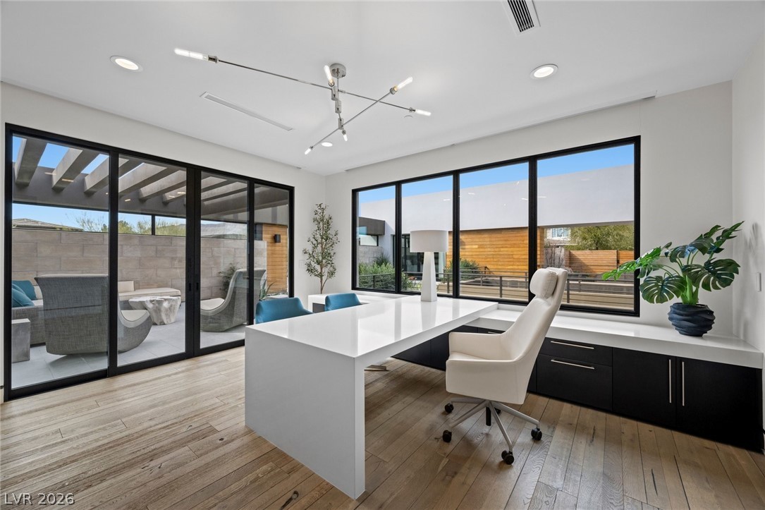 4 Soaring Bird Court Property Photo 76