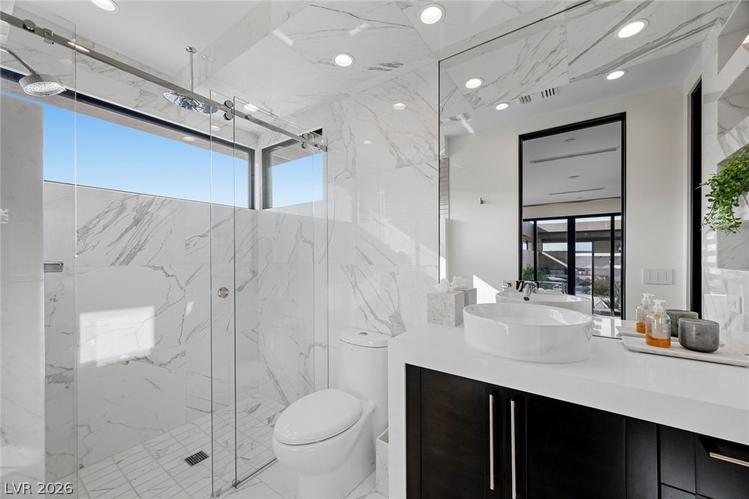 4 Soaring Bird Court Property Photo 91