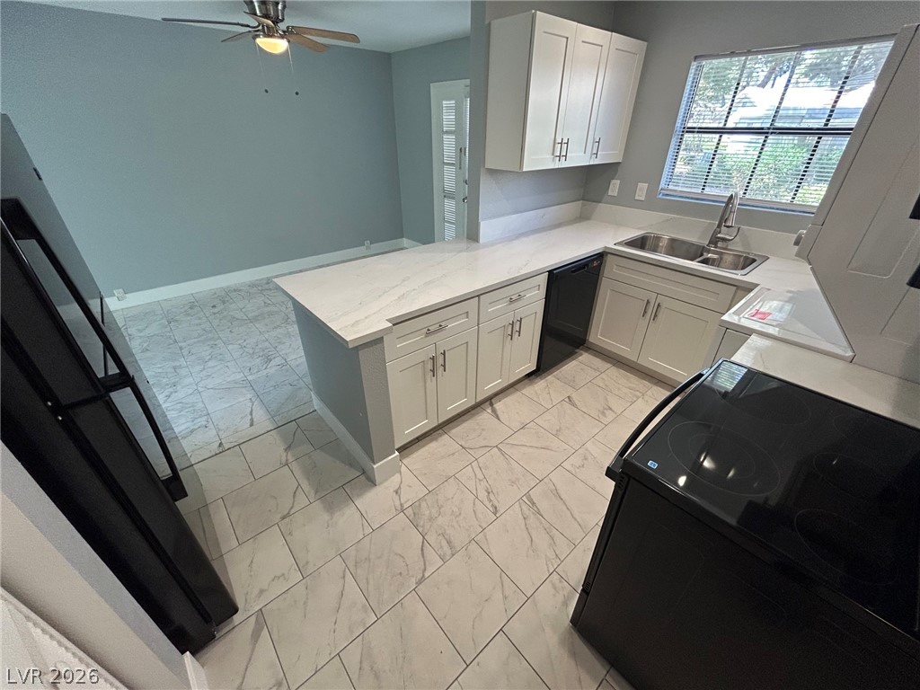 596 Tam O Shanter Property Photo 5