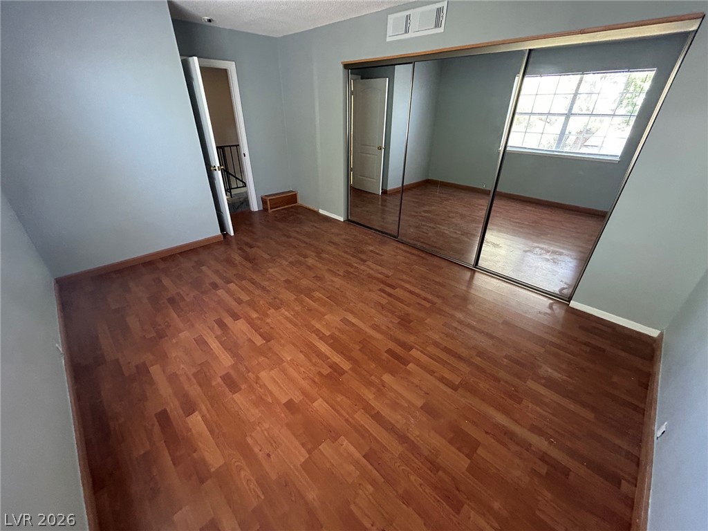 596 Tam O Shanter Property Photo 17