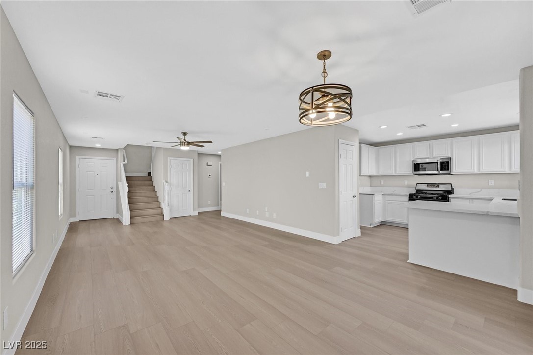 6486 Robusta Court Property Photo 2