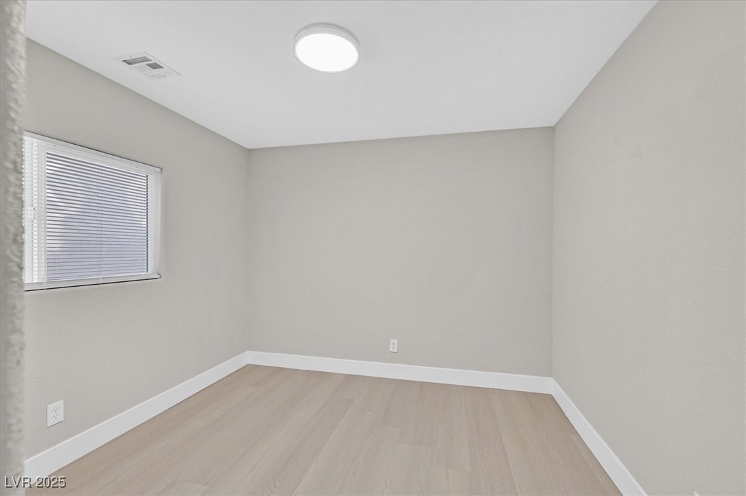 6486 Robusta Court Property Photo 13