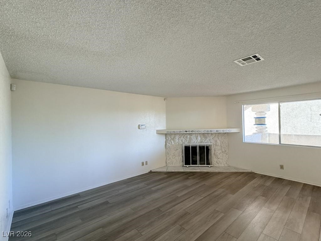 901 Sulphur Springs Lane 101 Property Photo 6