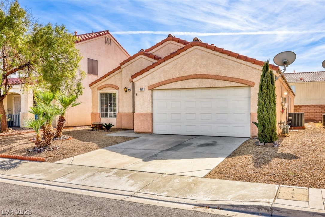 717 Moonlight Mesa Drive Property Photo 3