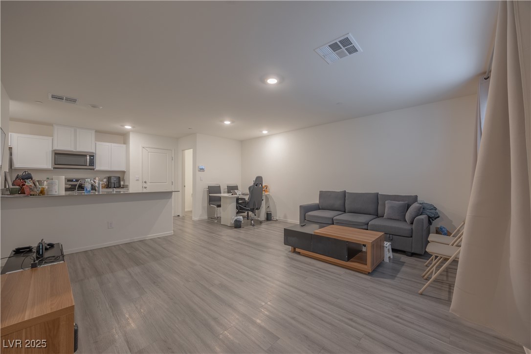 4841 Wine Ridge Avenue Property Photo 1