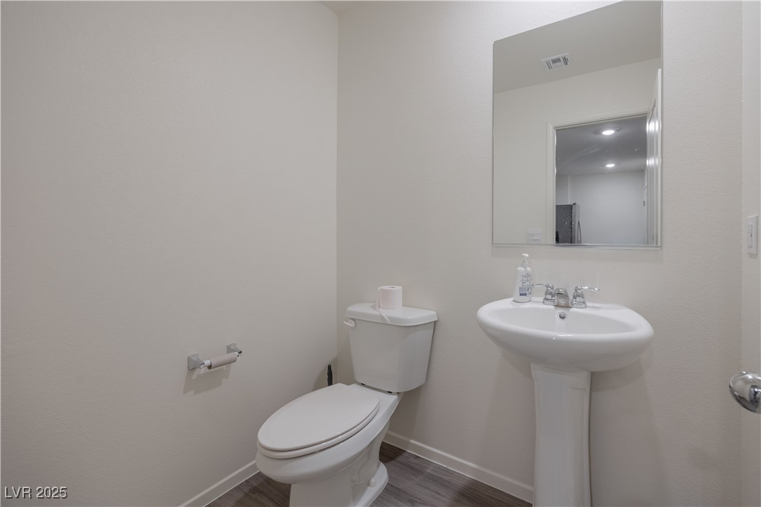 4841 Wine Ridge Avenue Property Photo 9