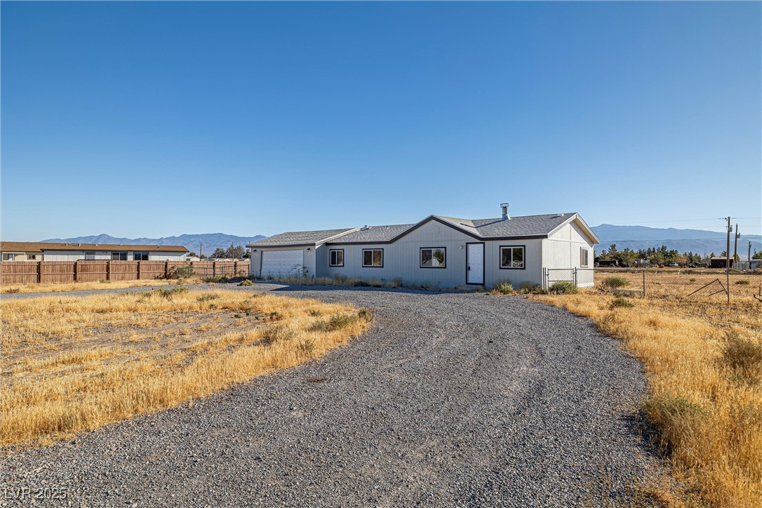 1621 Windy Lane Property Photo 2