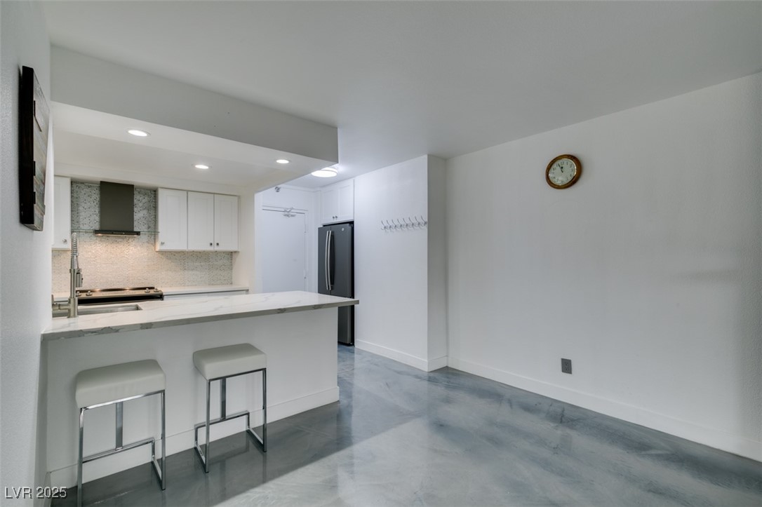 205 East Harmon Avenue 101 Property Photo 21