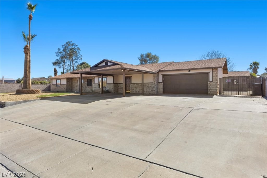 281 East Kimberly Drive Property Photo 1