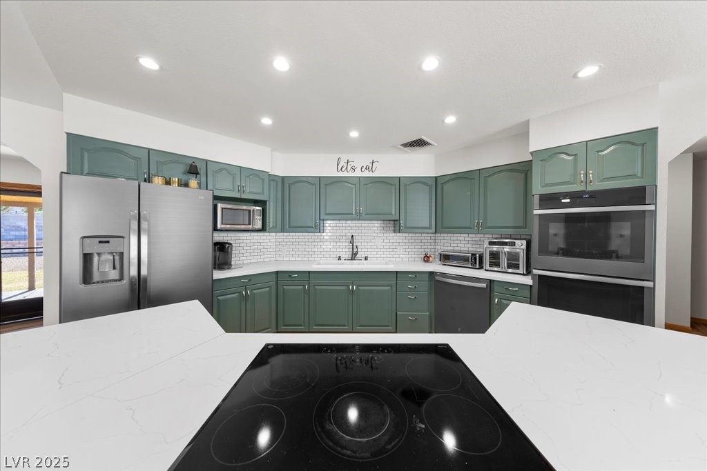 281 East Kimberly Drive Property Photo 4