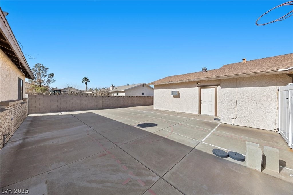 281 East Kimberly Drive Property Photo 27