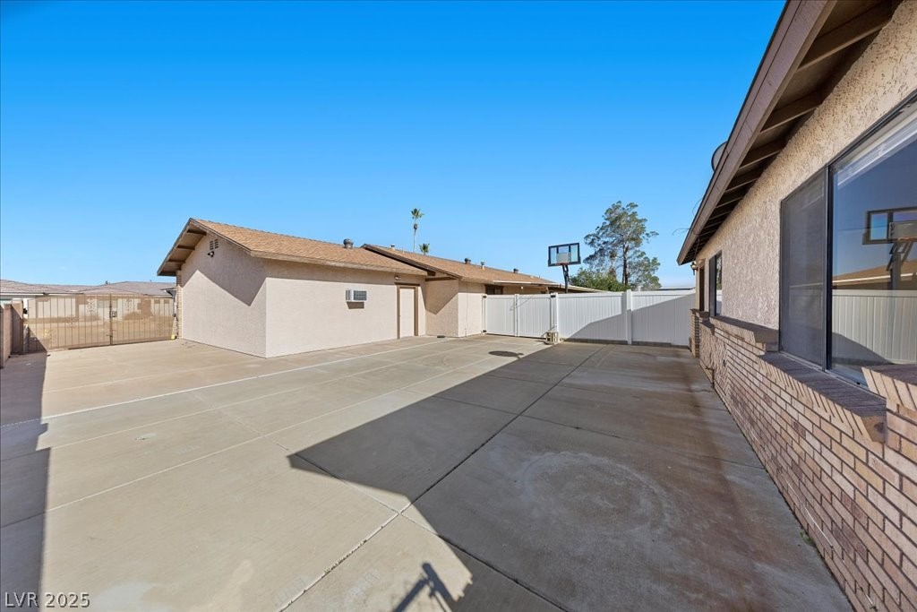 281 East Kimberly Drive Property Photo 28