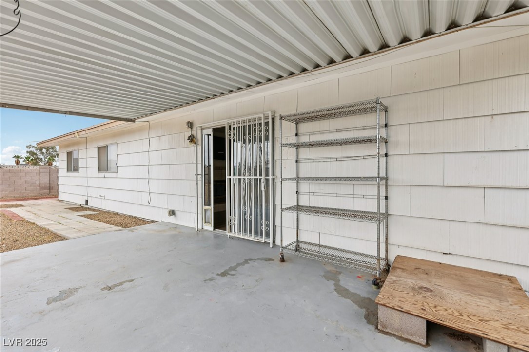 6912 Singing Dunes Lane Property Photo 34